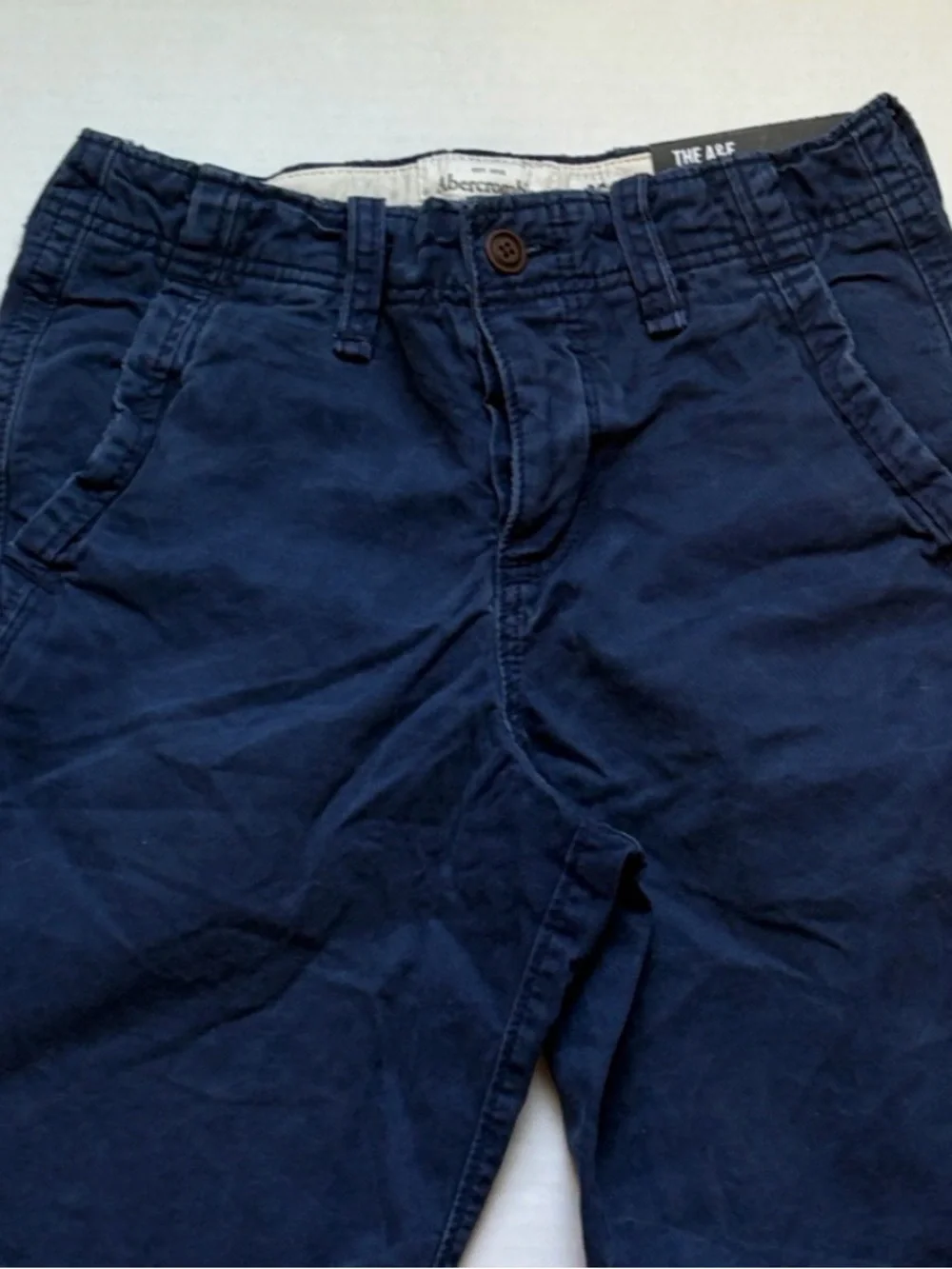 NWT Abercrombie & Fitch Classic Fit At The Knee Shorts